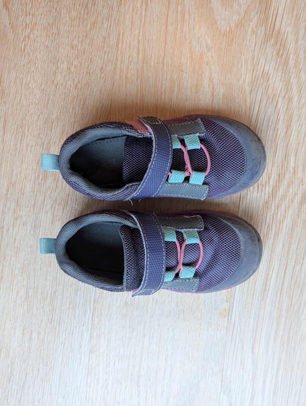 See Kai Run Summit II Active Sneakers - Size 10